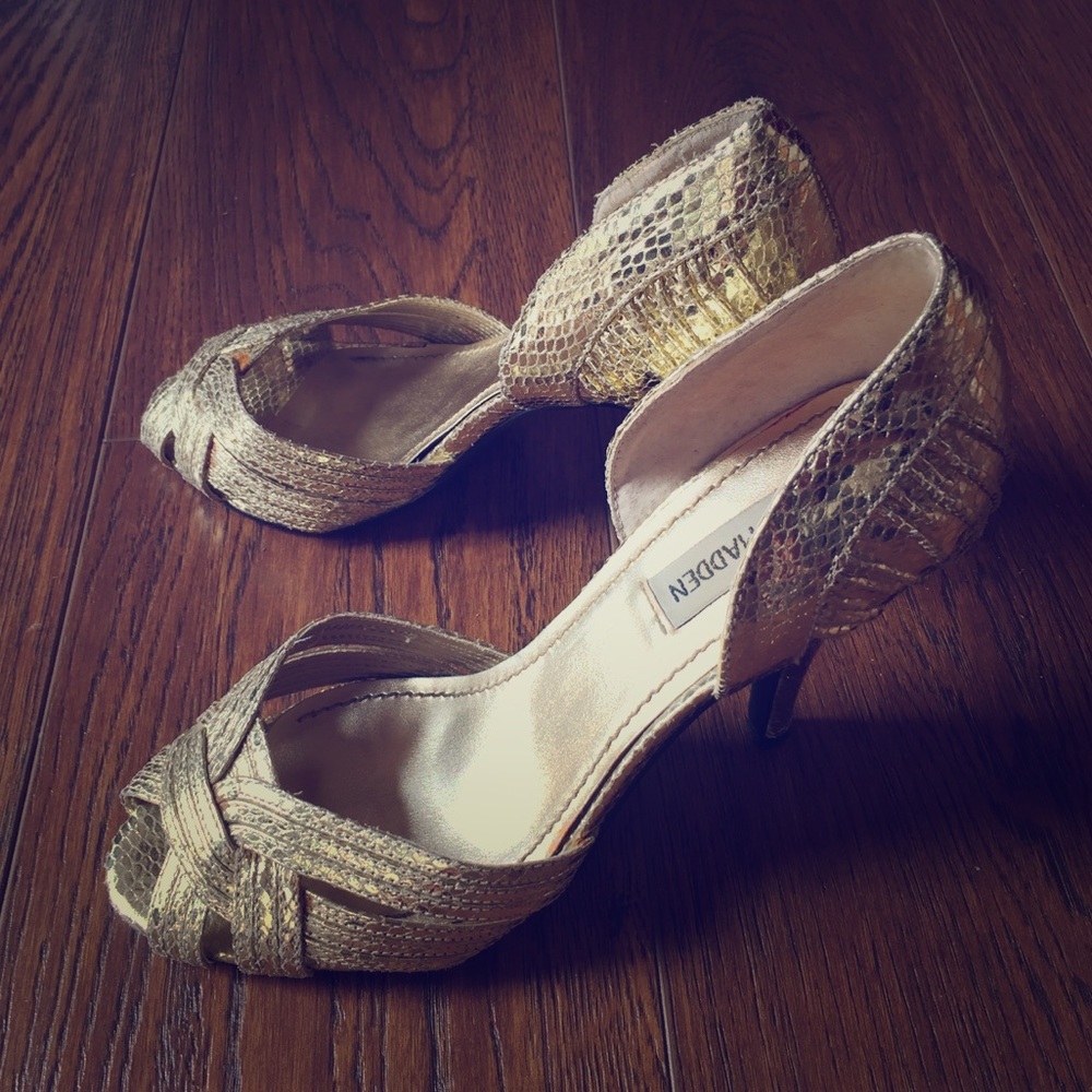 Steve Madden Fabulous Gold Heels